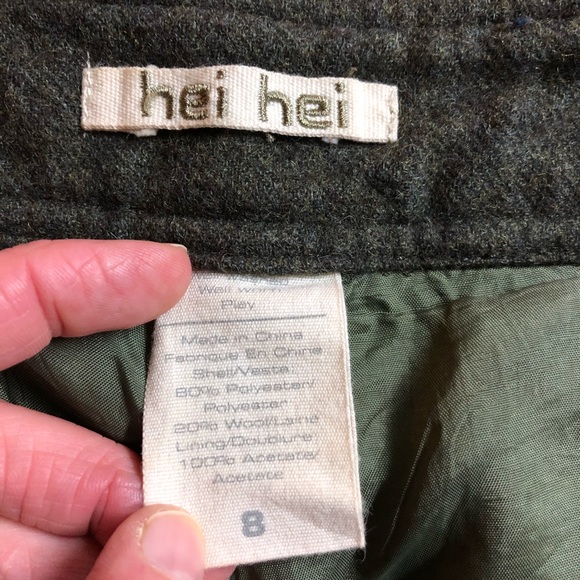 Hei Hei brown wool blend shorts w straps & buttons - Picture 3 of 6